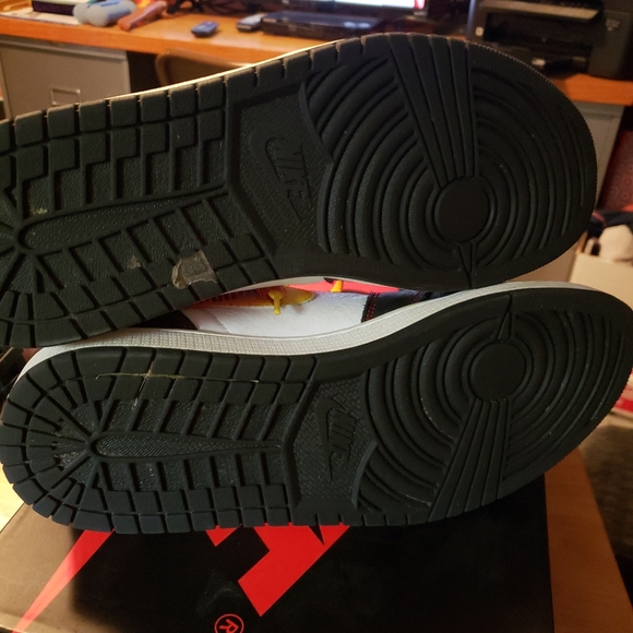 Jordan 1 OG retro Defiant - Picture 8 of 10